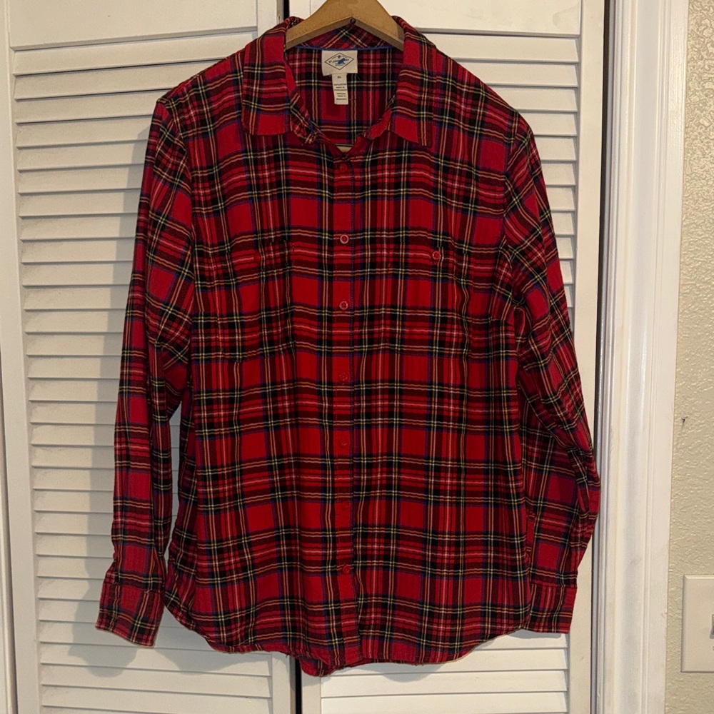 St. John’s Bay ❤️🖤 Red & Black 🖤❤️ Plaid Button Down Shirt - XL